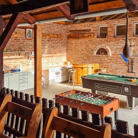 Gorgeous Home In Vinogradi Ludbreski With Kitchen Ludbreg Kültér fotó
