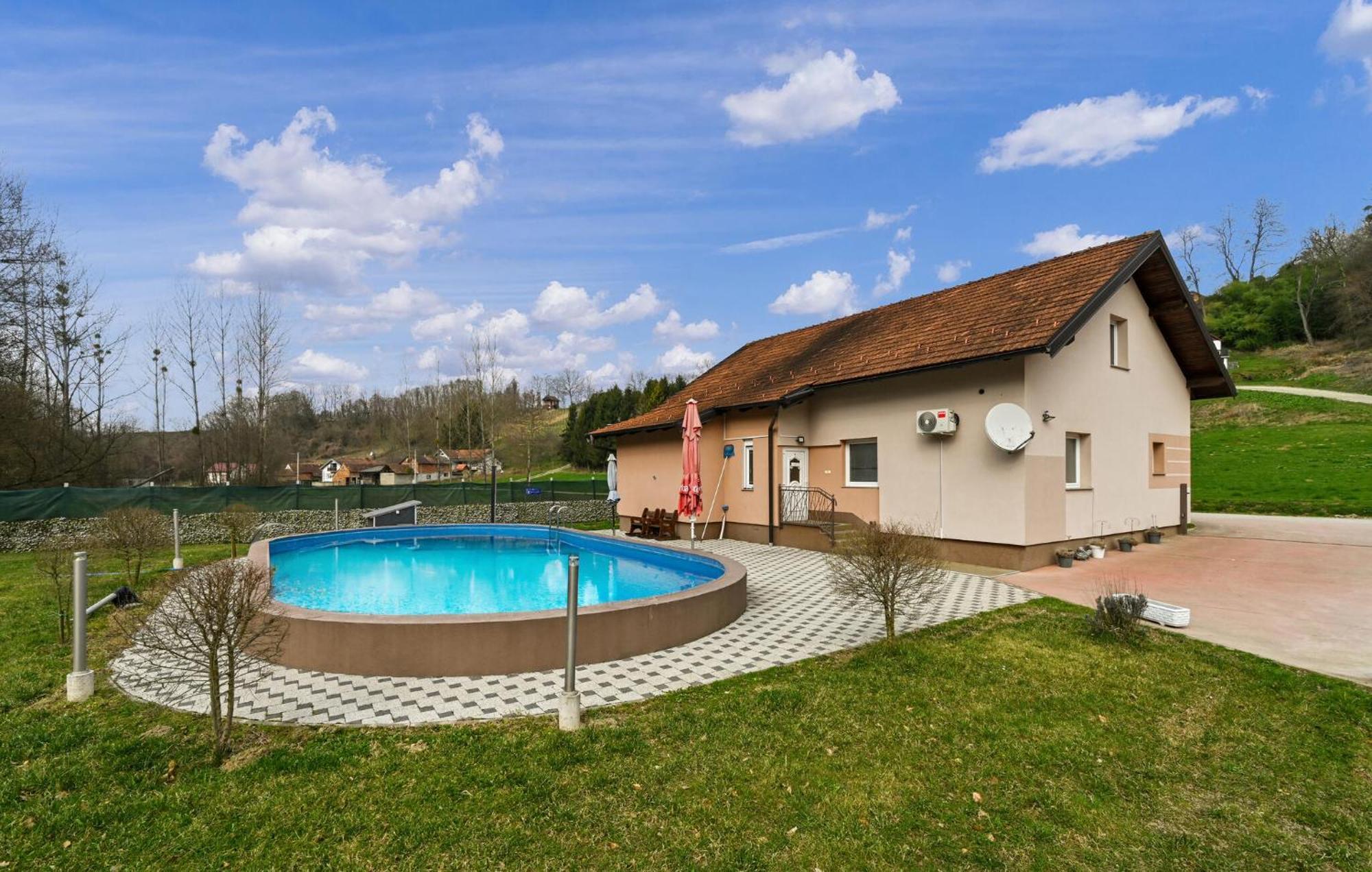 Gorgeous Home In Vinogradi Ludbreski With Kitchen Ludbreg Kültér fotó
