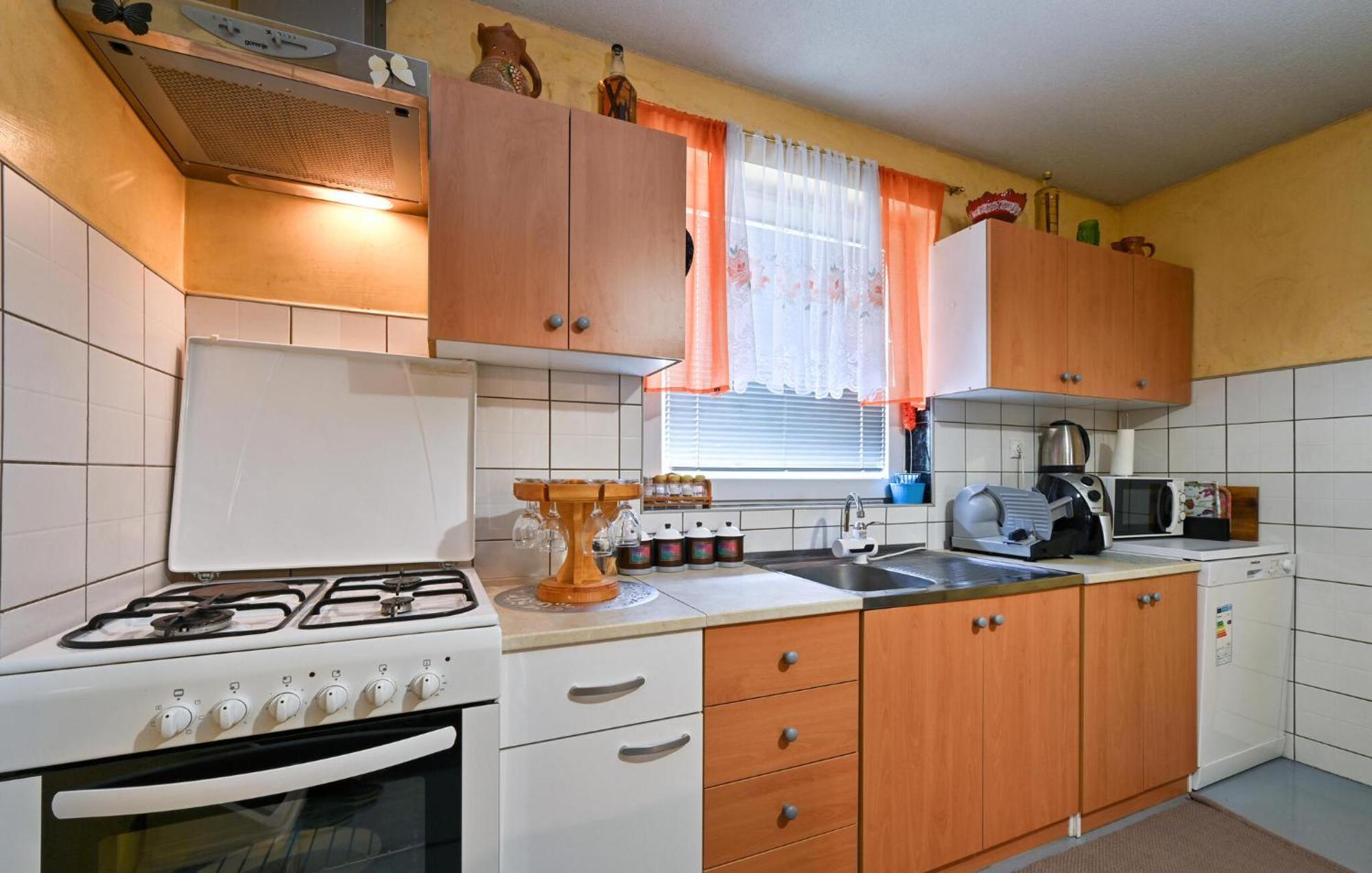 Gorgeous Home In Vinogradi Ludbreski With Kitchen Ludbreg Kültér fotó