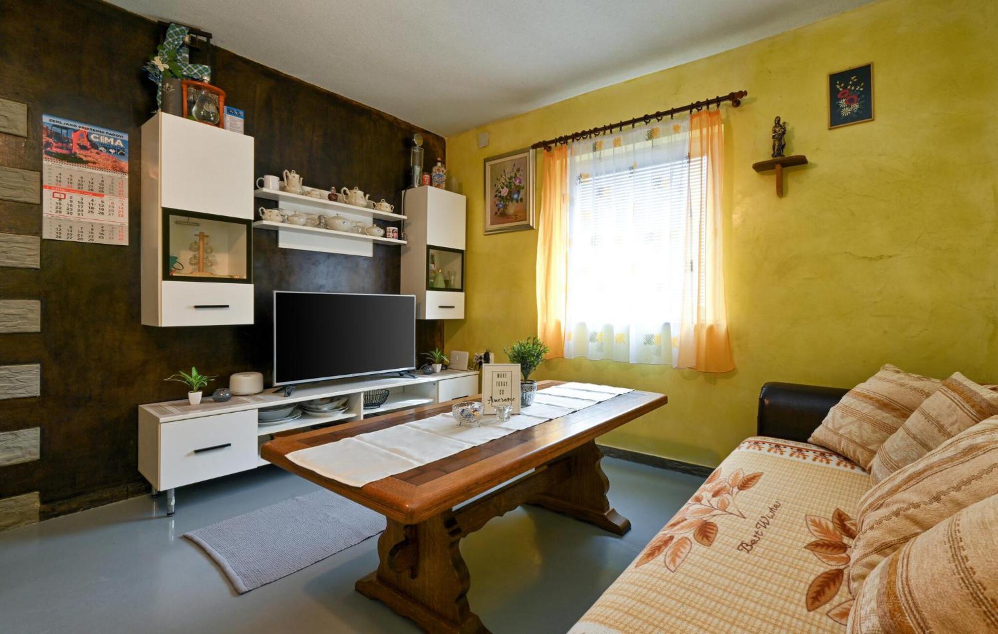 Gorgeous Home In Vinogradi Ludbreski With Kitchen Ludbreg Kültér fotó